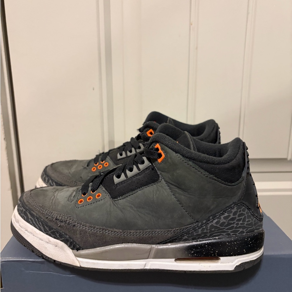 Jordan retro 3s